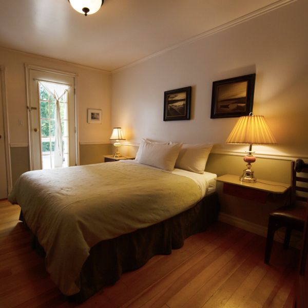 Bedroom at Heriot Bay Inn